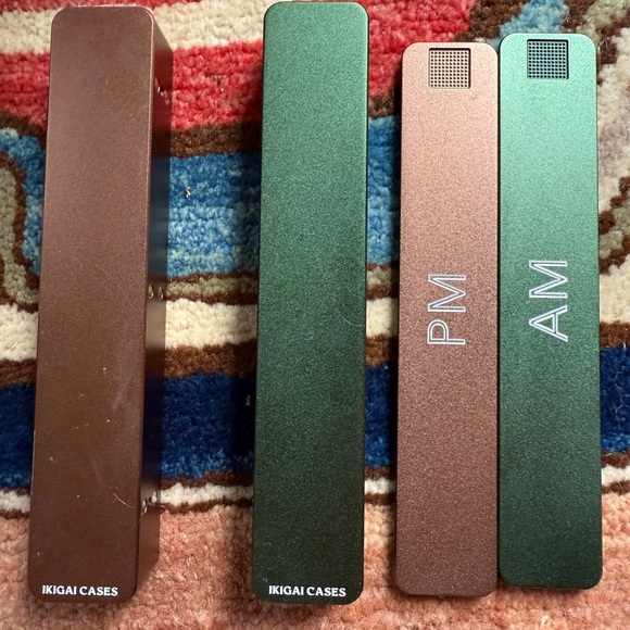 Ikigai Metal Pill Case Set (AM/PM) – with Interchangeable Transparent Covers - Picture 5 of 8